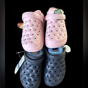 Kids Varsity Lined Clogs w/ Popinz. 3 Different sizes.